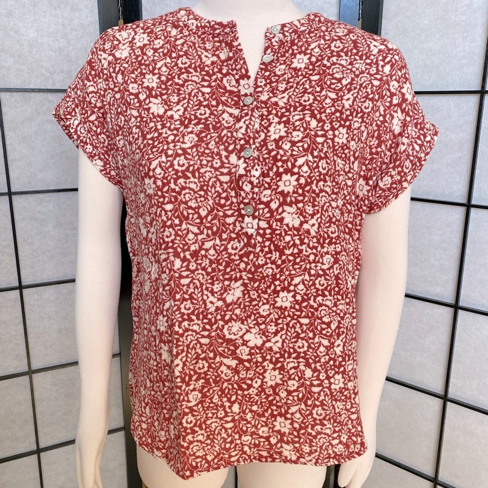 Faherty Dream Desmond Floral Red Women's Top - Small, NWT